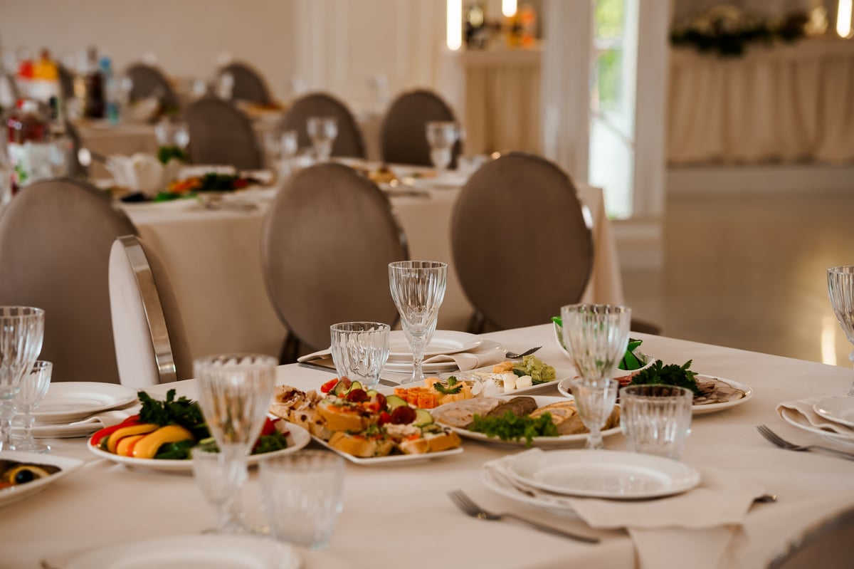 Elegantly set event table at The Chancellor Room